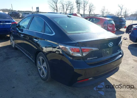 2017 Hyundai Sonata Hybrid Limited z USA, uszkodzony, nr VIN KMHE34L1XHA044808
